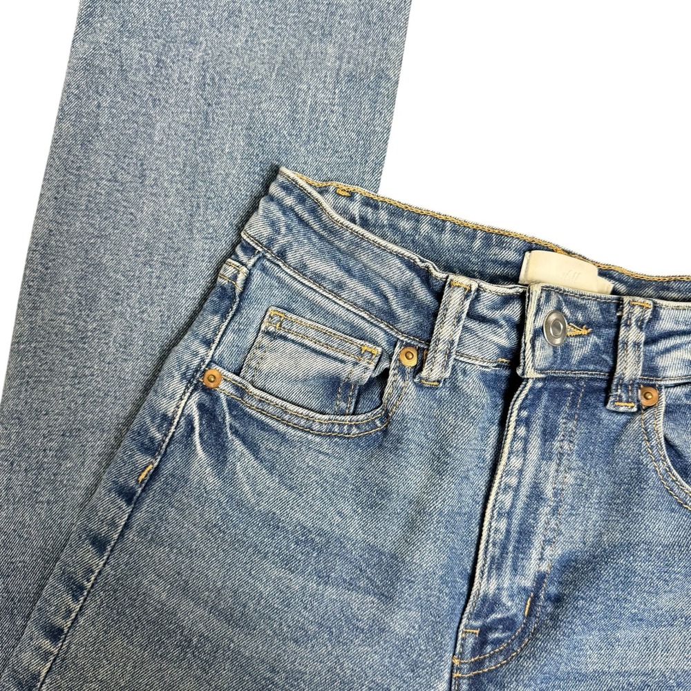 H&M Women Blue High Waisted Straight Leg Side Slit Jeans Size‎ 4 Medium Wash - Picture 2 of 5